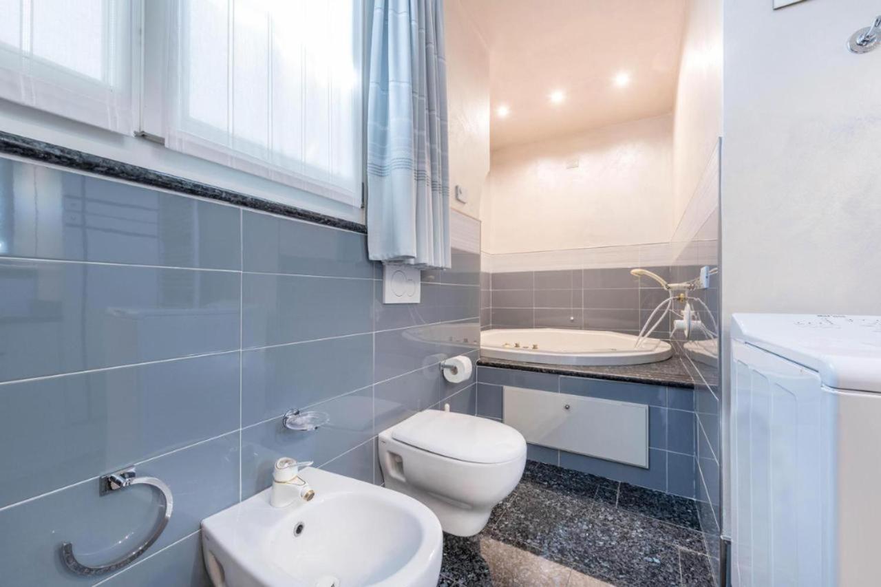 Casa Vacanze Baccolo Полпенаце дел Гарда Екстериор снимка