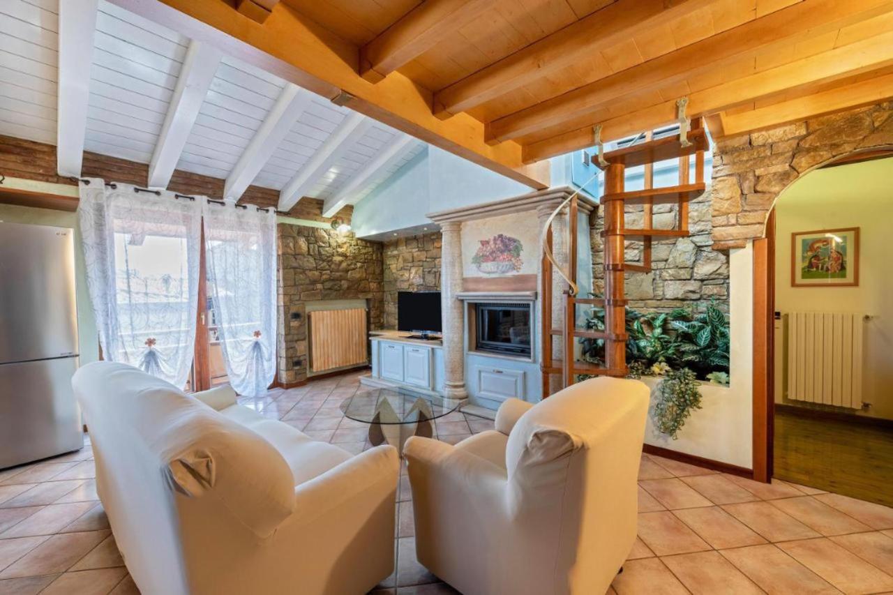 Casa Vacanze Baccolo Полпенаце дел Гарда Екстериор снимка