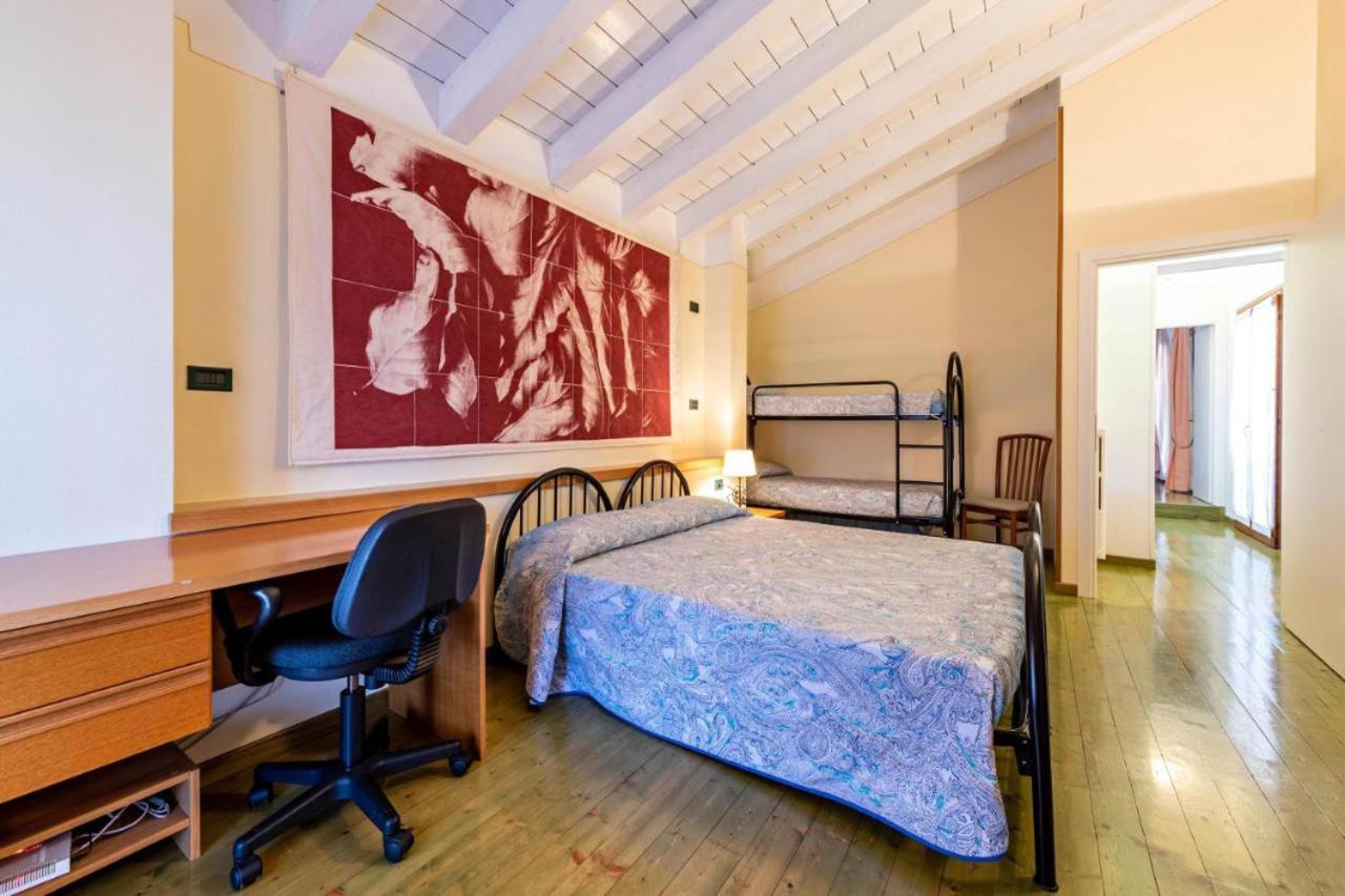 Casa Vacanze Baccolo Полпенаце дел Гарда Екстериор снимка